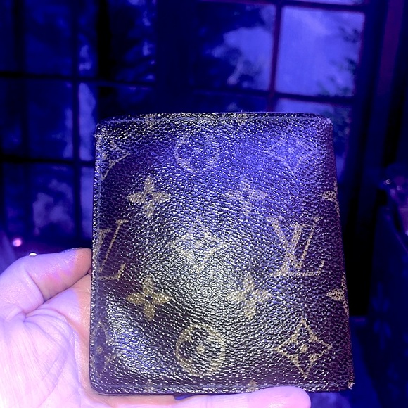 #211-Louis Vuitton Authentic Vintage Monogram Wallet Men’s 10 Slots LDC: CA0994 - Picture 1 of 13